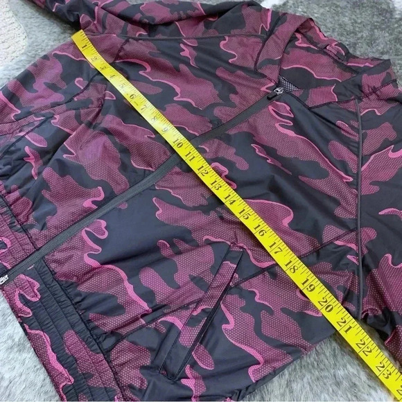 Ivy Park Camo Windbreaker Jacket - Picture 13 of 13